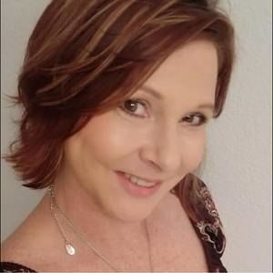 Meet your Posher, Deanna